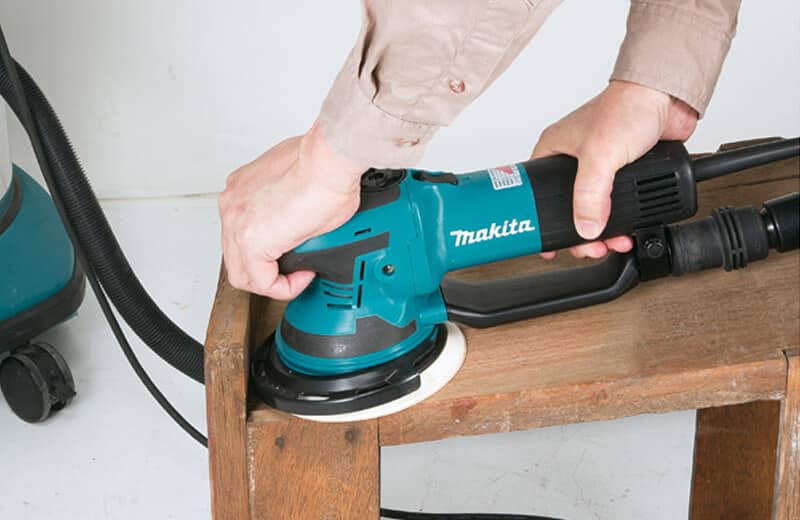 Ponceuse polisseuse excentrique Makita